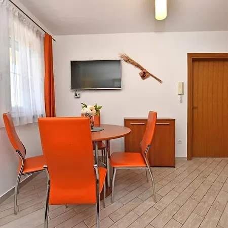 House Tomic For Max 22 Persons Maj 3*