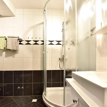 House Tomic For Max 22 Persons Maj 3* Porec