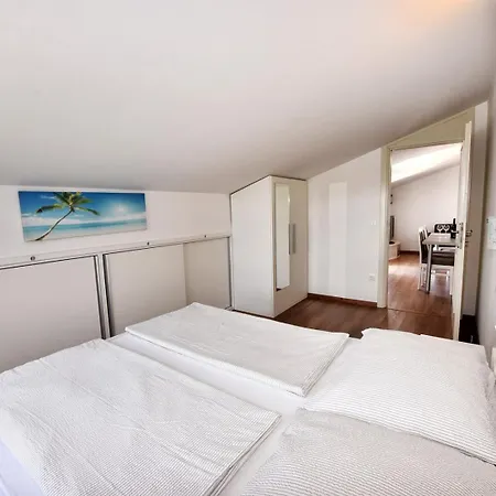 Guest house House Tomic For Max 22 Persons Maj 3*