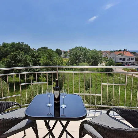 House Tomic For Max 22 Persons Maj Πανσιόν 3*